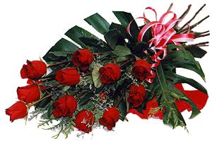 10 adet g�l buketi sade ve sik bir haldedir  Ankara �i�ek�i ma�azas�  