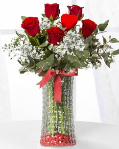 5 adet k�rm�z� g�l kalp �ubuk cam vazoda  Ankara �i�ek g�nderme sitemiz g�venlidir 